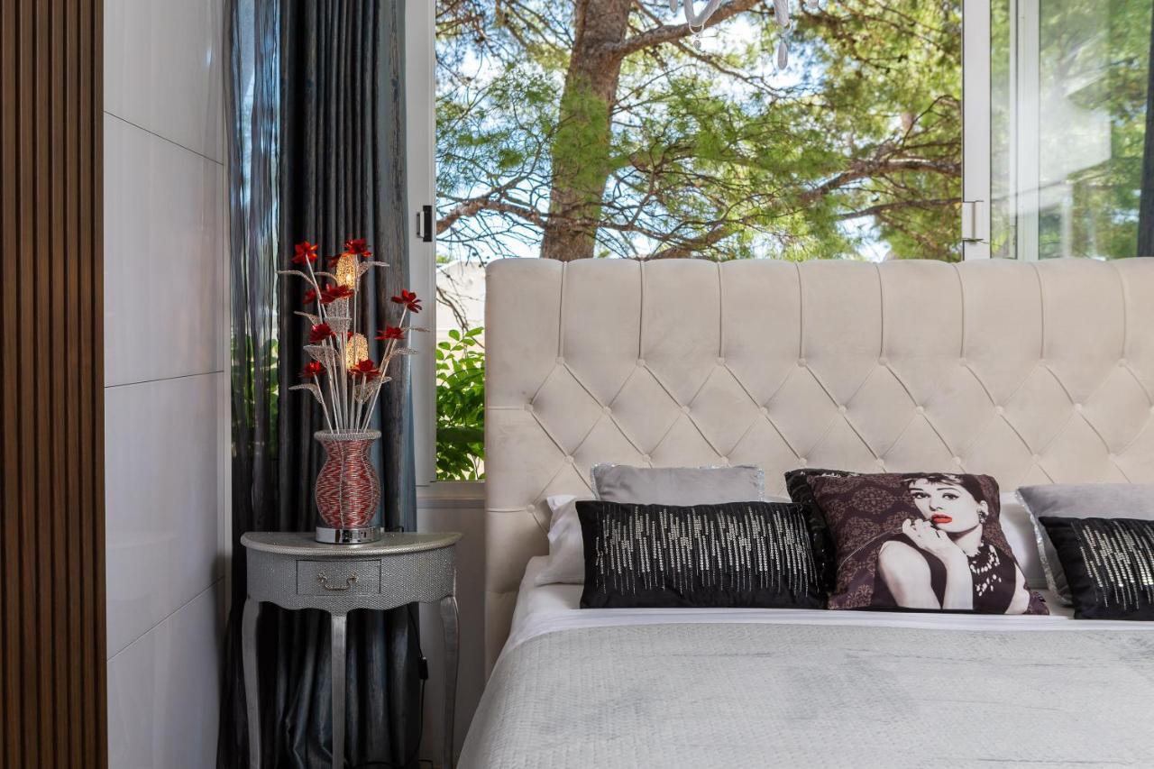 Beachfront Apartment Romilda Makarska Buitenkant foto