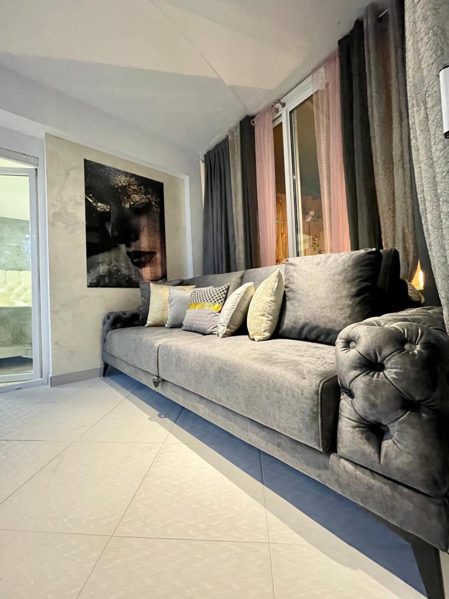 Beachfront Apartment Romilda Makarska Buitenkant foto